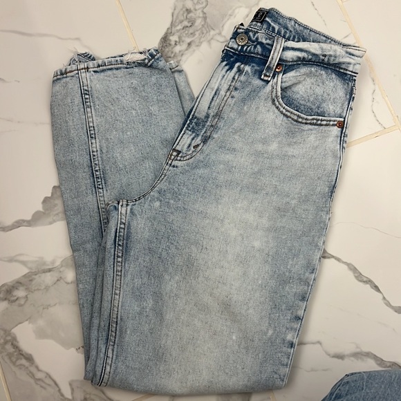 Abercrombie & Fitch Ultra High Rise Straight - Curve Love Jeans 28/6R - Picture 7 of 7